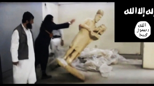 ISIL militants destroy ancient artifacts of Mosul Museum